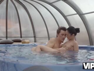 VIP4K. Chick tries swimming and being drilled by old bloke in the pool