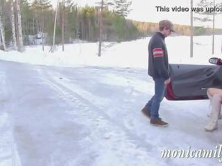 Monicamilf s maşyn breakdown in the norwegiýaly winter