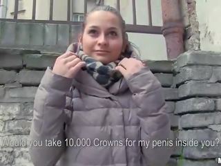 Cseh diáklány emily képzett és jizzed tovább